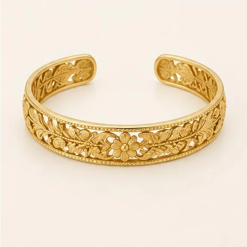 Naqsh Gold Cuff